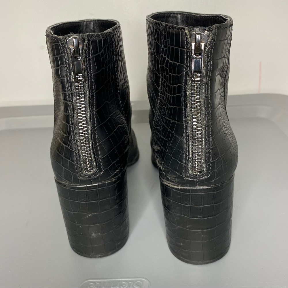 Steve Madden Jillian Croc Embossed Black PU Leather Pointy Toe Ankle Boots 9.5 - Picture 7 of 12